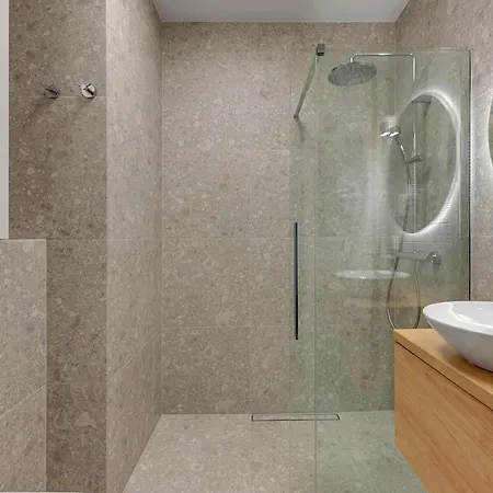 Rentplanet - Sienna Grobla