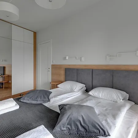 Rentplanet - Sienna Grobla גדנסק