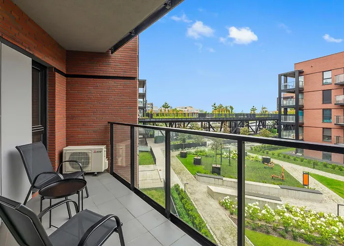 Rentplanet - Sienna Grobla