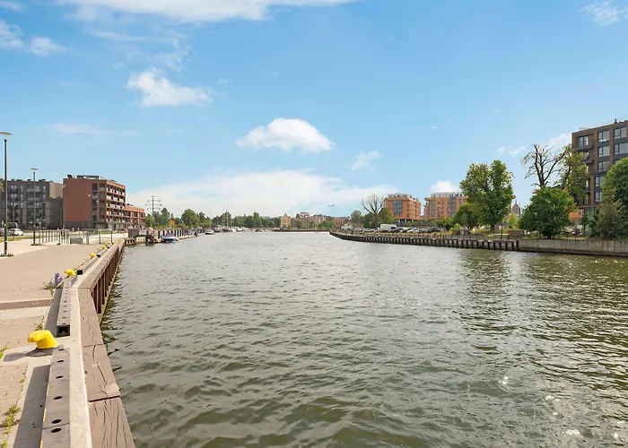 Rentplanet - Sienna Grobla