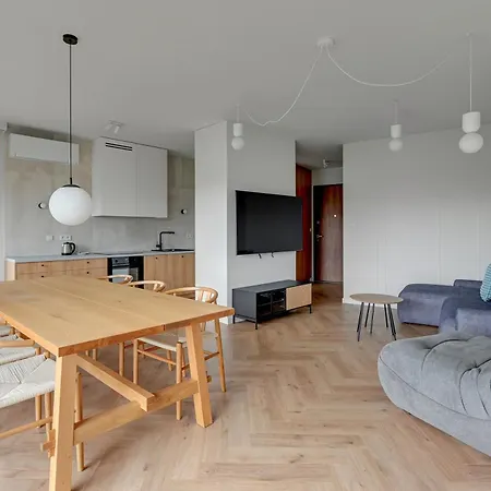 Rentplanet - Sienna Grobla *