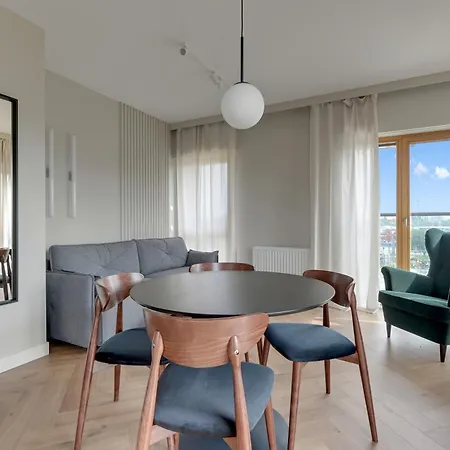 Rentplanet - Sienna Grobla *